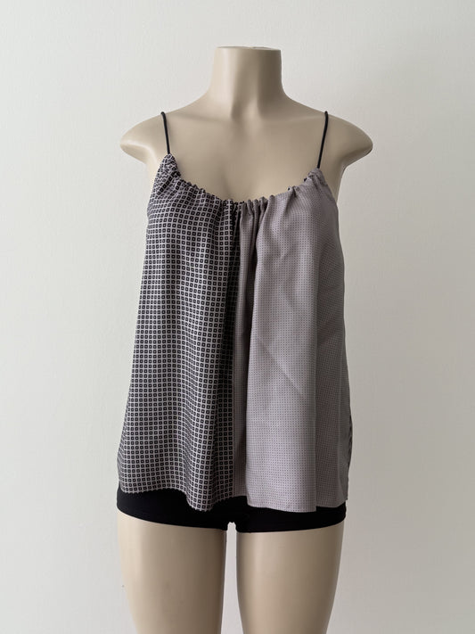 Helmut Graphic Top
