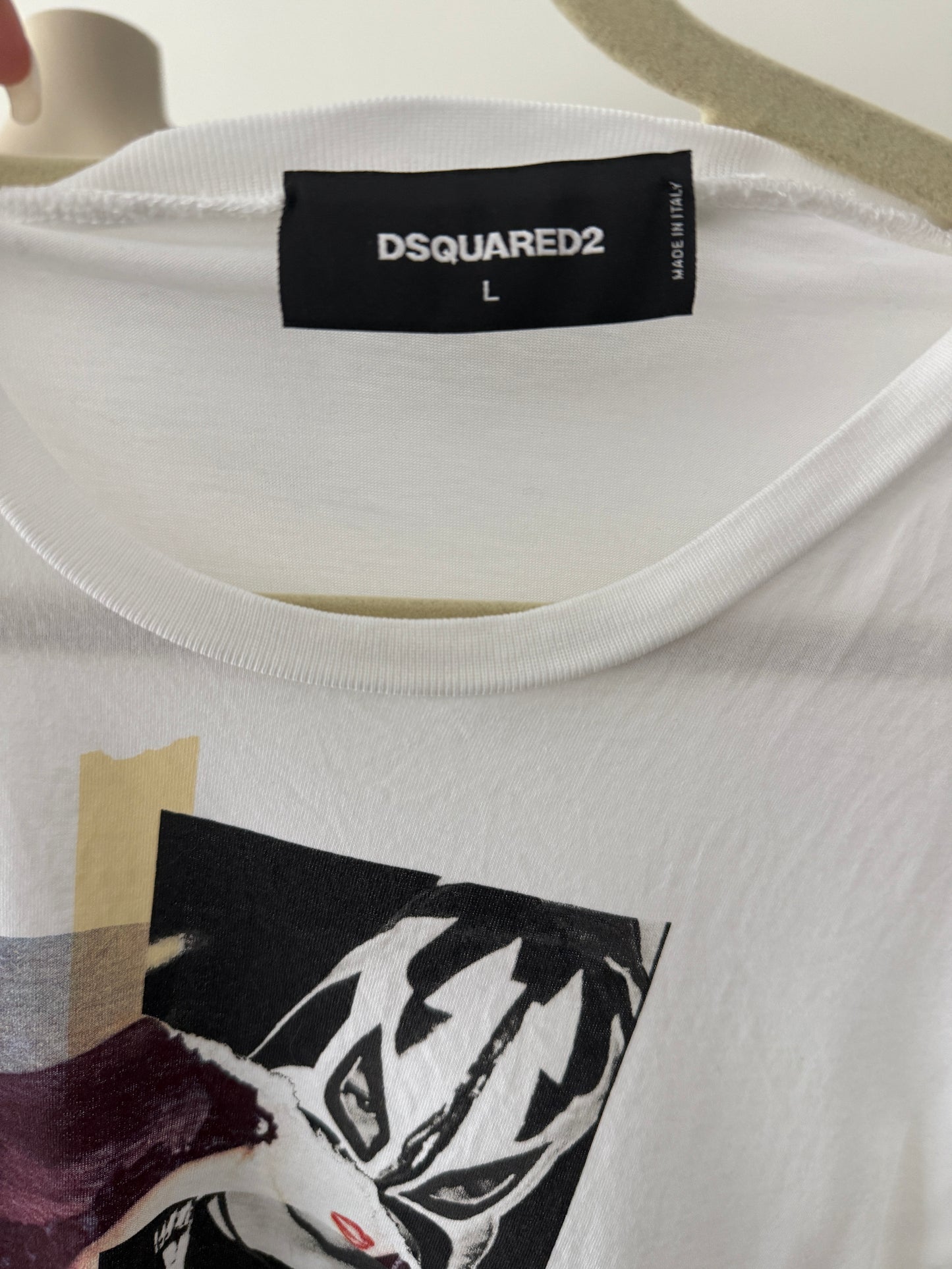D2 Graphic Tee