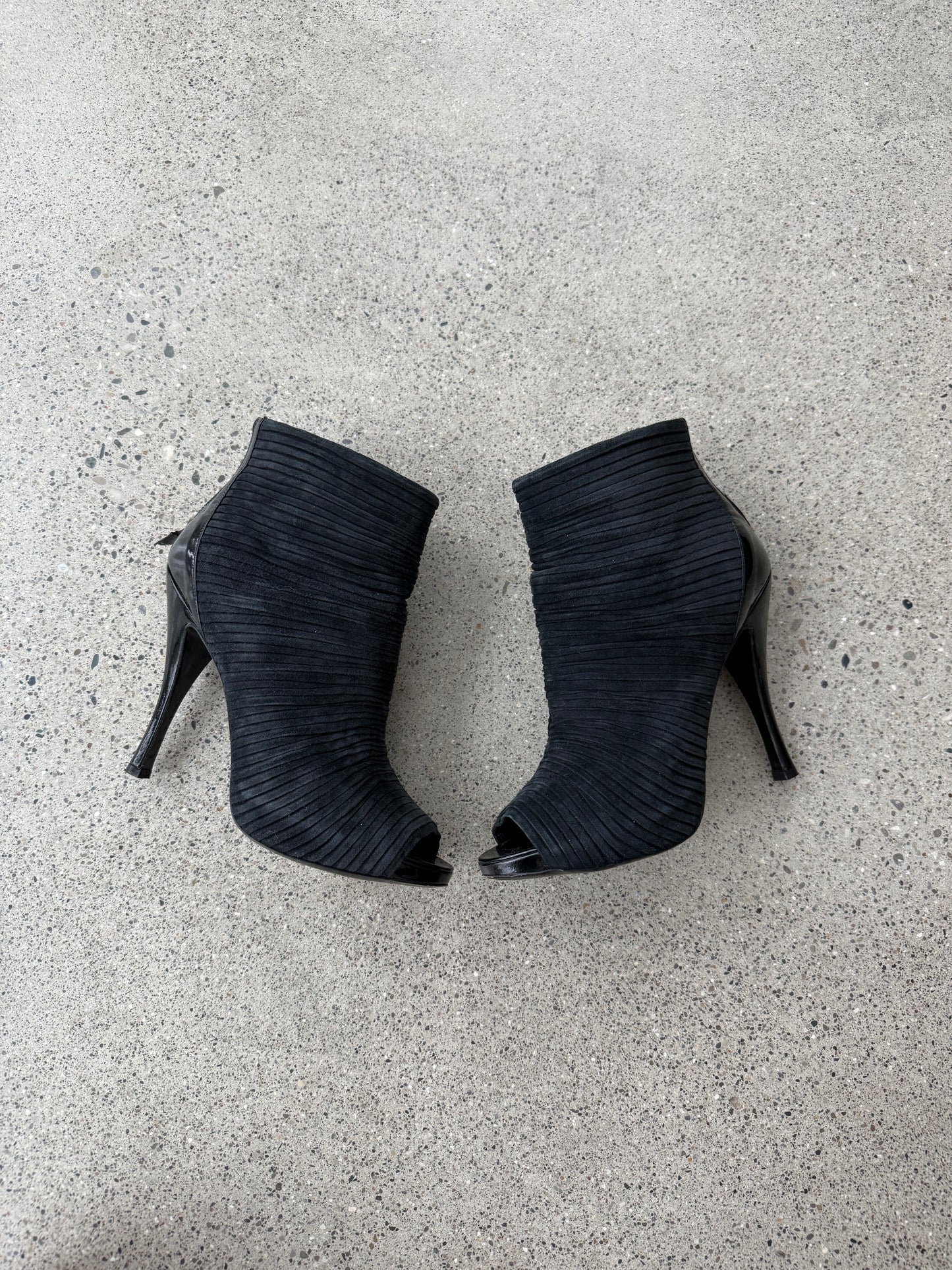 Vivier Suede Heel