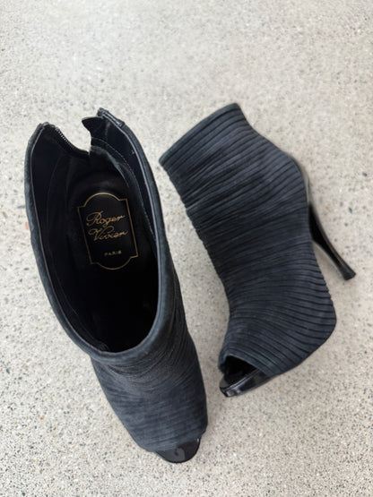 Vivier Suede Heel